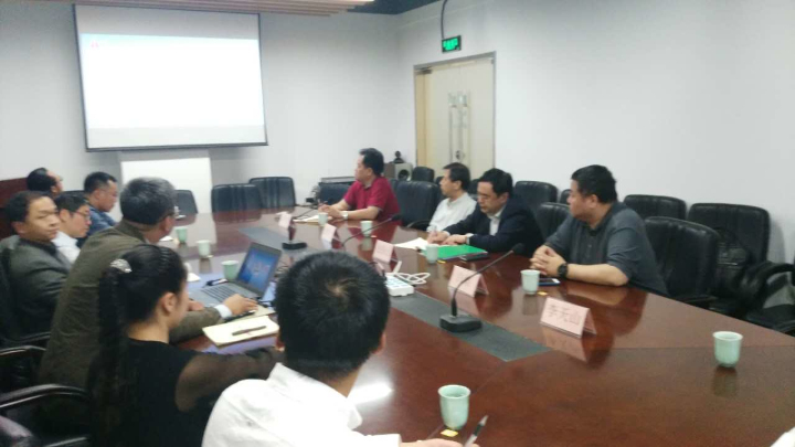 1496506908639870.jpg 2-李天山向趙振元,白焰匯報北京分院發(fā)展思路.jpg